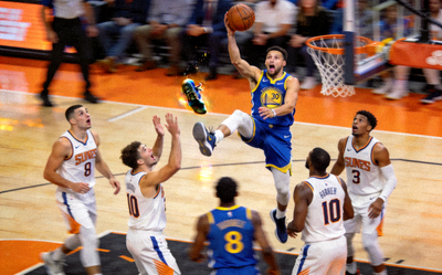 赛场囧事 - 篮球比赛中球员鞋子飞出的搞笑瞬间